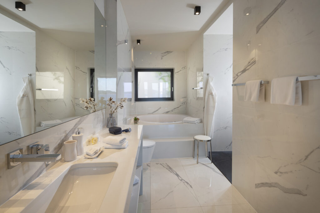 Rooms (5)